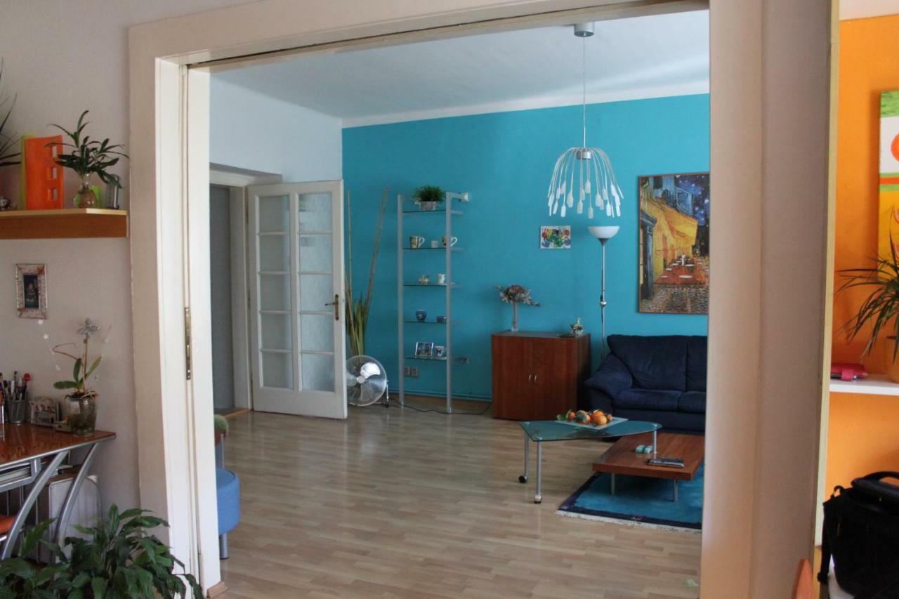 Cosy Apartment Under The Tower プラハ エクステリア 写真